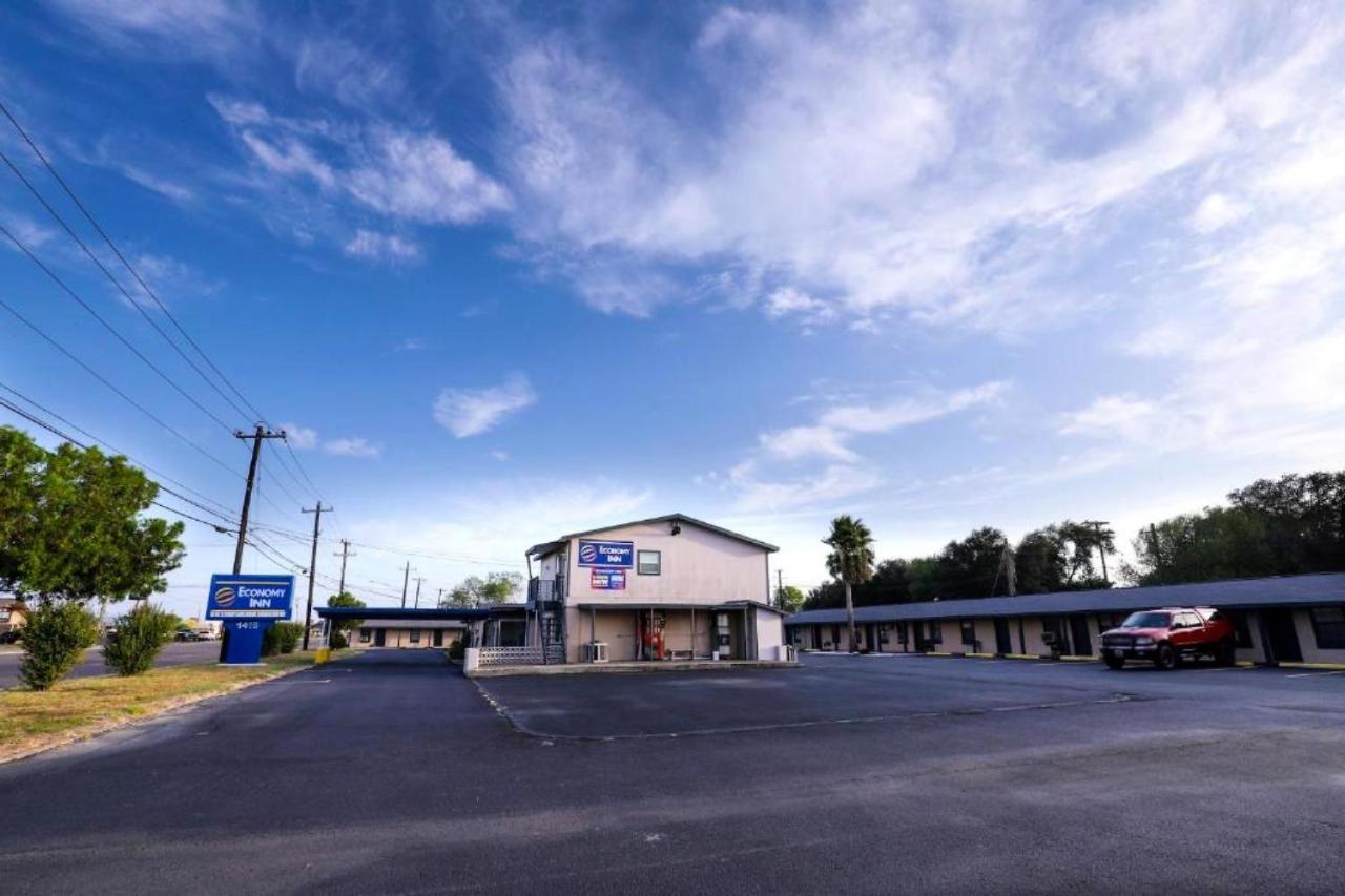 Economy Inn Kingsville Buitenkant foto